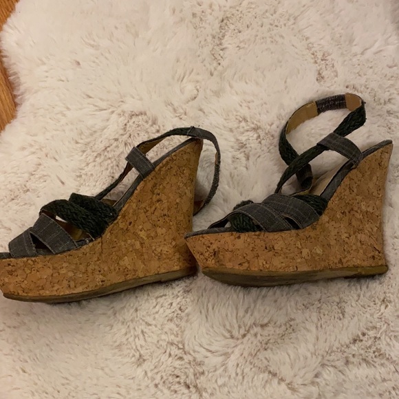 Wedges Size 8/9 - Picture 3 of 3